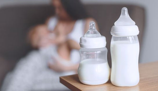 0-12个月婴儿的母乳喂养